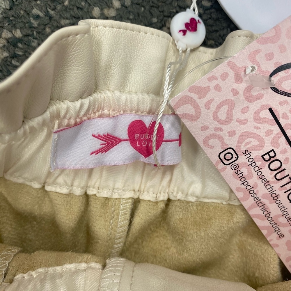 NWT BUDDY LOVE PEYTON PAPERBAG VEGAN LEATHER SHORTS - POWDER SMALL - Picture 3 of 14